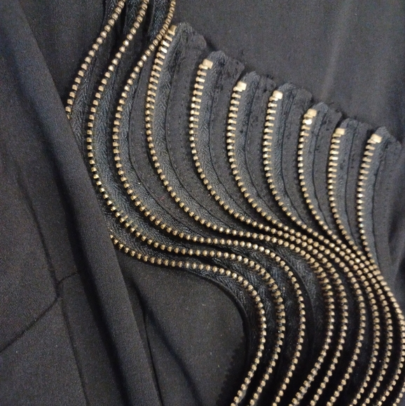 Ark & Co. 3D Dress - Picture 3 of 8